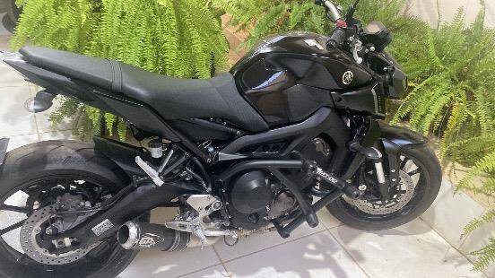YAMAHA MT-09 YAMAHA MT-09